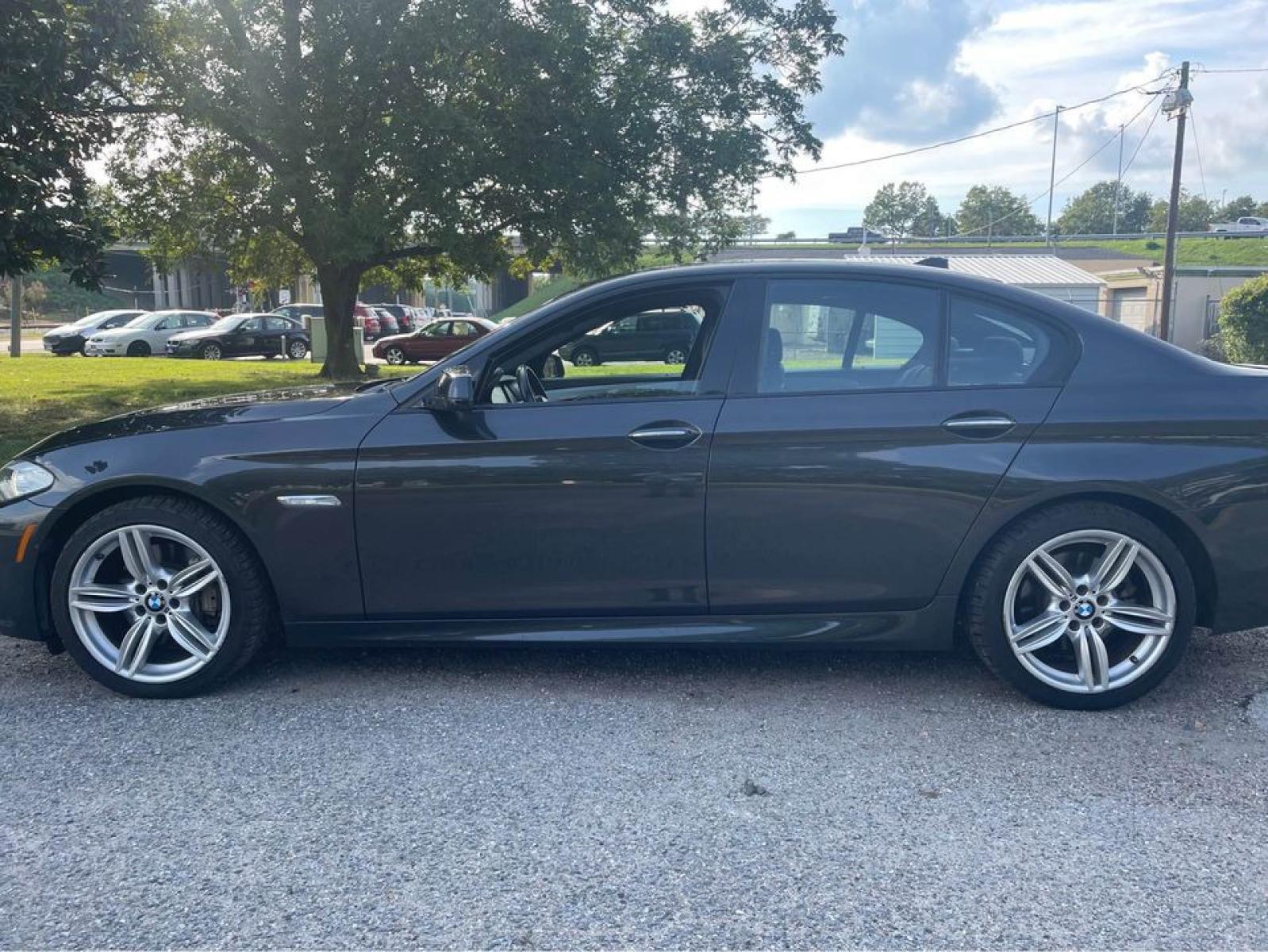 2013 Grey /Black BMW 5-Series M-Sport (WBAFU7C5XDD) with an 3.0 Turbo engine, 8 Speed Auto transmission, located at 5700 Curlew Drive, Norfolk, VA, 23502, (757) 455-6330, 36.841885, -76.209412 - -2013 BMW 535i xDrive -All wheel drive -M sport package -Black headliner -Comfort seats heated and cooled -Fresh oil -New lower control arms -New state inspection -Runs and drives great -VADLR $250 processing fee not included in price -Available by appointment only - Photo #5